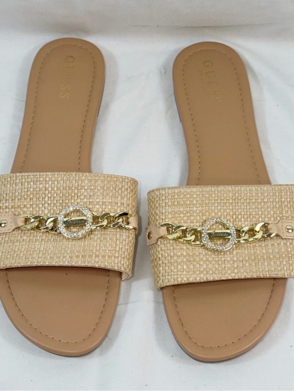 GUESS Traps Tan Raffia Slide Sandals Gold Chain Logo Flat Slides 11M WGTRAPS-R - Picture 6 of 7